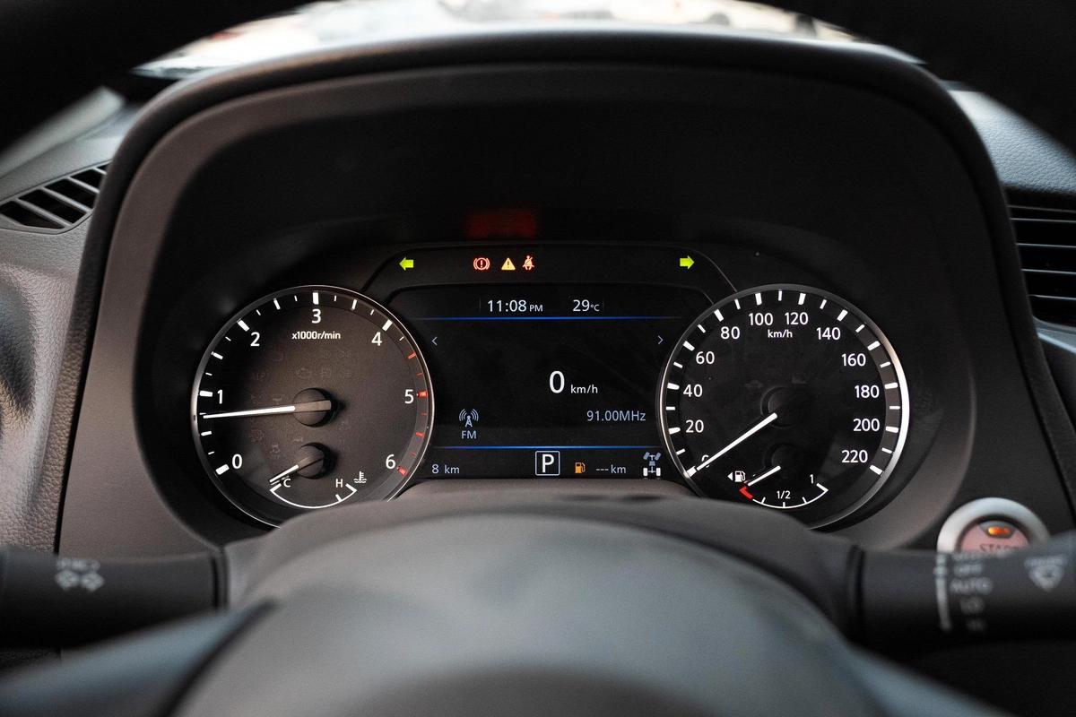 NISSAN NAVARA 2.5 DIESEL PRO4X 4X4 AT 2025-19-19