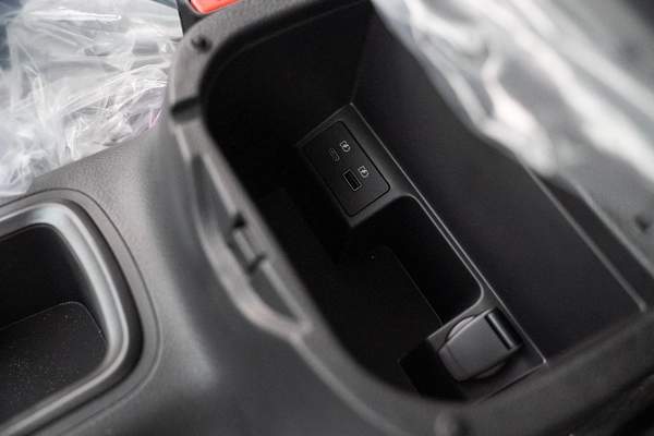 NISSAN NAVARA 2.5 DIESEL PRO4X 4X4 AT 2025