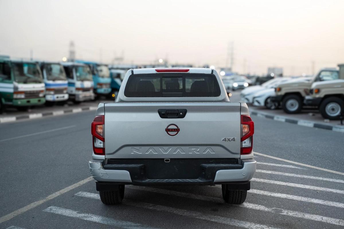NISSAN NAVARA 2.5 DIESEL PRO4X 4X4 AT 2025-11-11