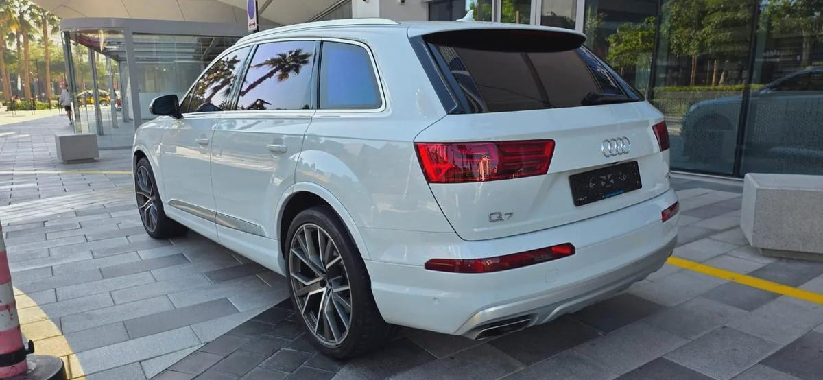 2018 Audi Q7 luxury-Full option-Excellent Condition-Bank Finance Available-1 Free Service-2-2
