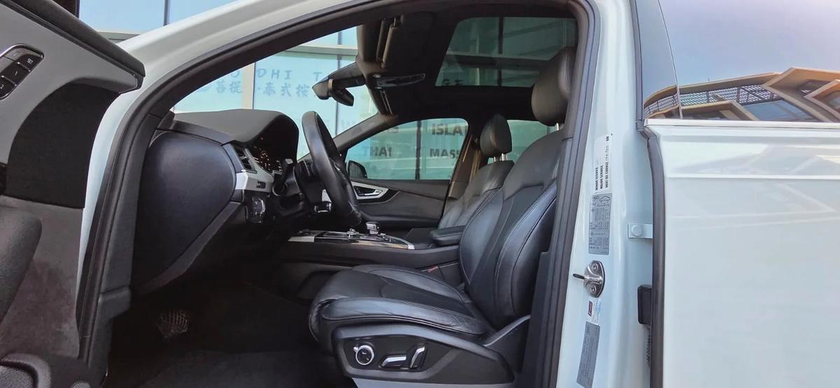 2018 Audi Q7 luxury-Full option-Excellent Condition-Bank Finance Available-1 Free Service-10-10
