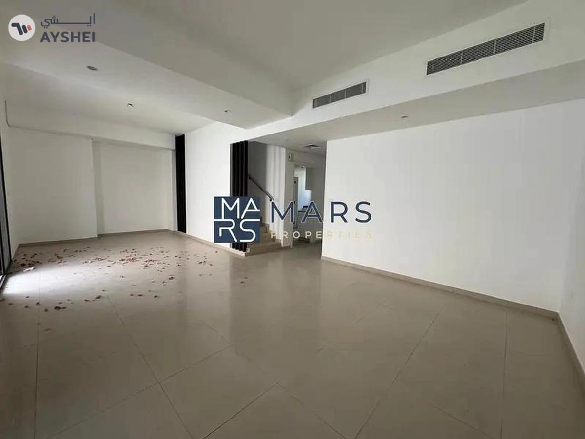 Corner Unit Fully Upgraged In Excellent Community-0-landscape