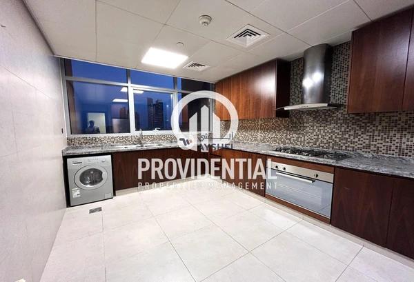 Sheikha Salama Tower Abu Dhabi, Al Khalidiya, Khalidiya Street