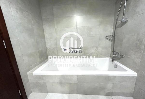 Sheikha Salama Tower Abu Dhabi, Al Khalidiya, Khalidiya Street