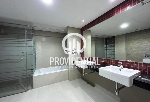 Sheikha Salama Tower Abu Dhabi, Al Khalidiya, Khalidiya Street