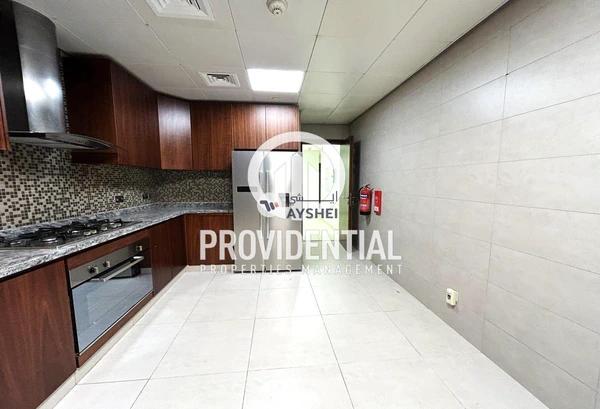 Sheikha Salama Tower Abu Dhabi, Al Khalidiya, Khalidiya Street