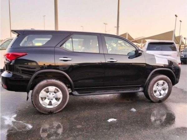 Toyota Fortuner 2.4L Diesel AT MY2025