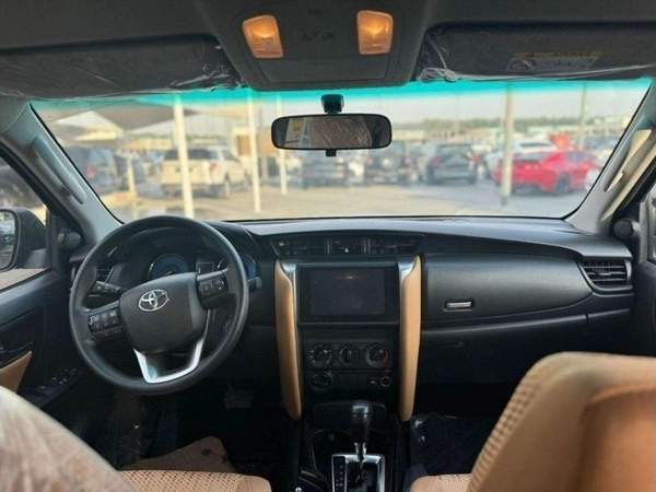 Toyota Fortuner 2.4L Diesel AT MY2025