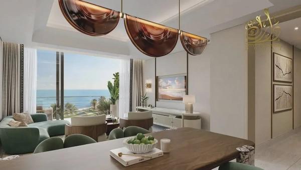 LUXURY LIVING | BEACHFRONT | PRIME LOCATION