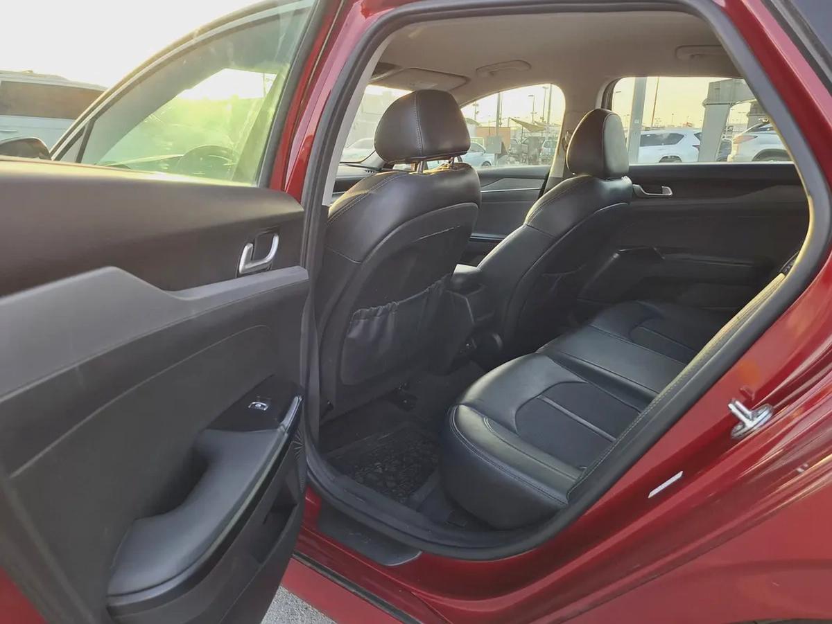 كيا K5 2024 وارد بحالة ممتازة-6-6