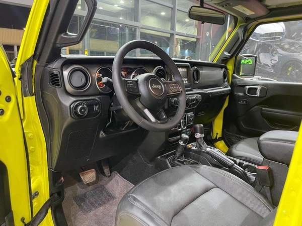 Jeep Wrangler Sport S 3.6L A/T