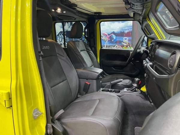 Jeep Wrangler Sport S 3.6L A/T