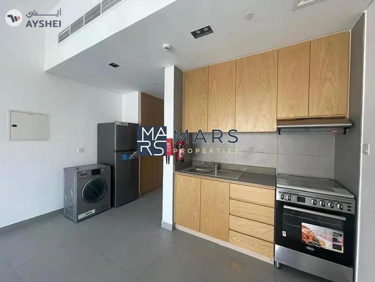 Luxury| Spacious| Studio| With Balcony+ Covered Parking| Best Price| Close University City-9-9