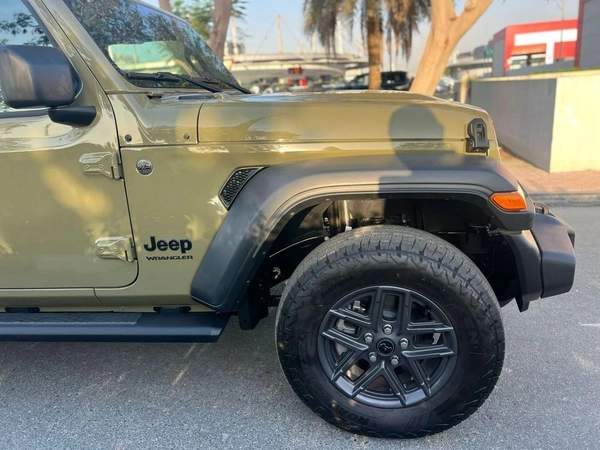Jeep Wrangler Unlimited Sport S 2.0L A/T