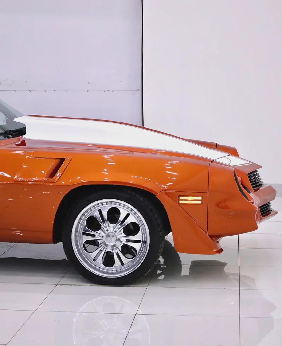 CHEVROLET CAMARO Z28 - V8 350 - BODY BY FISHER IN PERFECT CONDITION DAILY USE-14-14