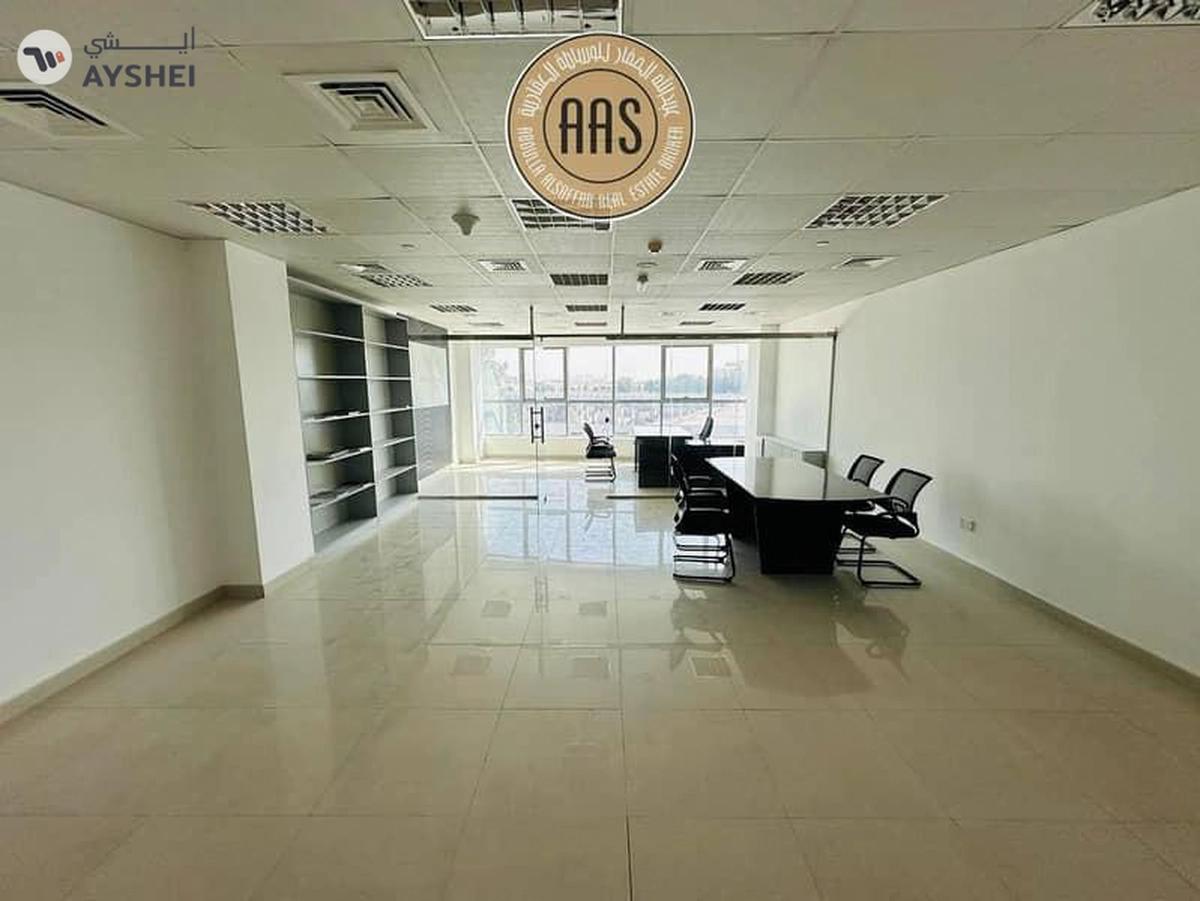 Office space available in dip1 area prime location-6-6