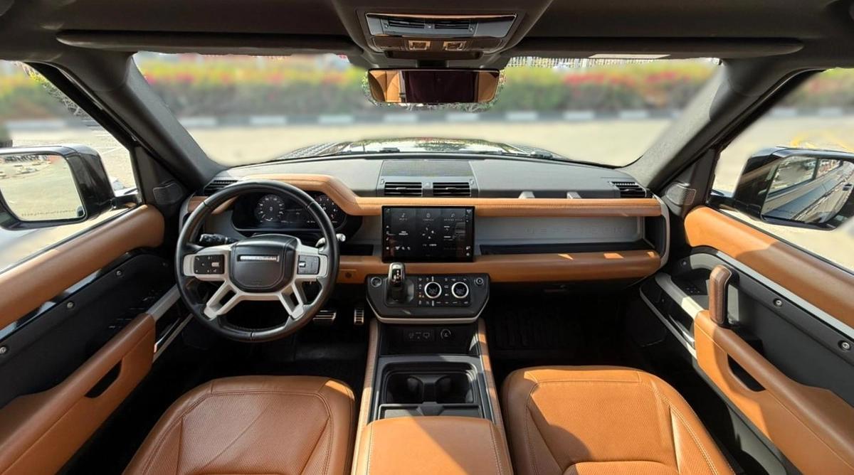 LAND ROVER DEFENDER HSE P400 | YEAR: 2023 | KMS: 121,000 | FULL SERVICE HISTORY UNDER WARRANTY-5-5