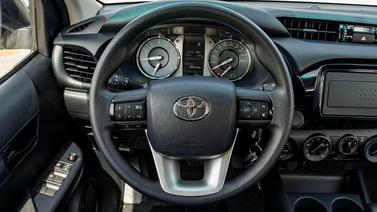 Toyota Hilux AT 2.7 MID OPTION-16-16