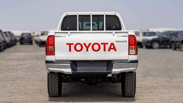 Toyota Hilux AT 2.7 MID OPTION