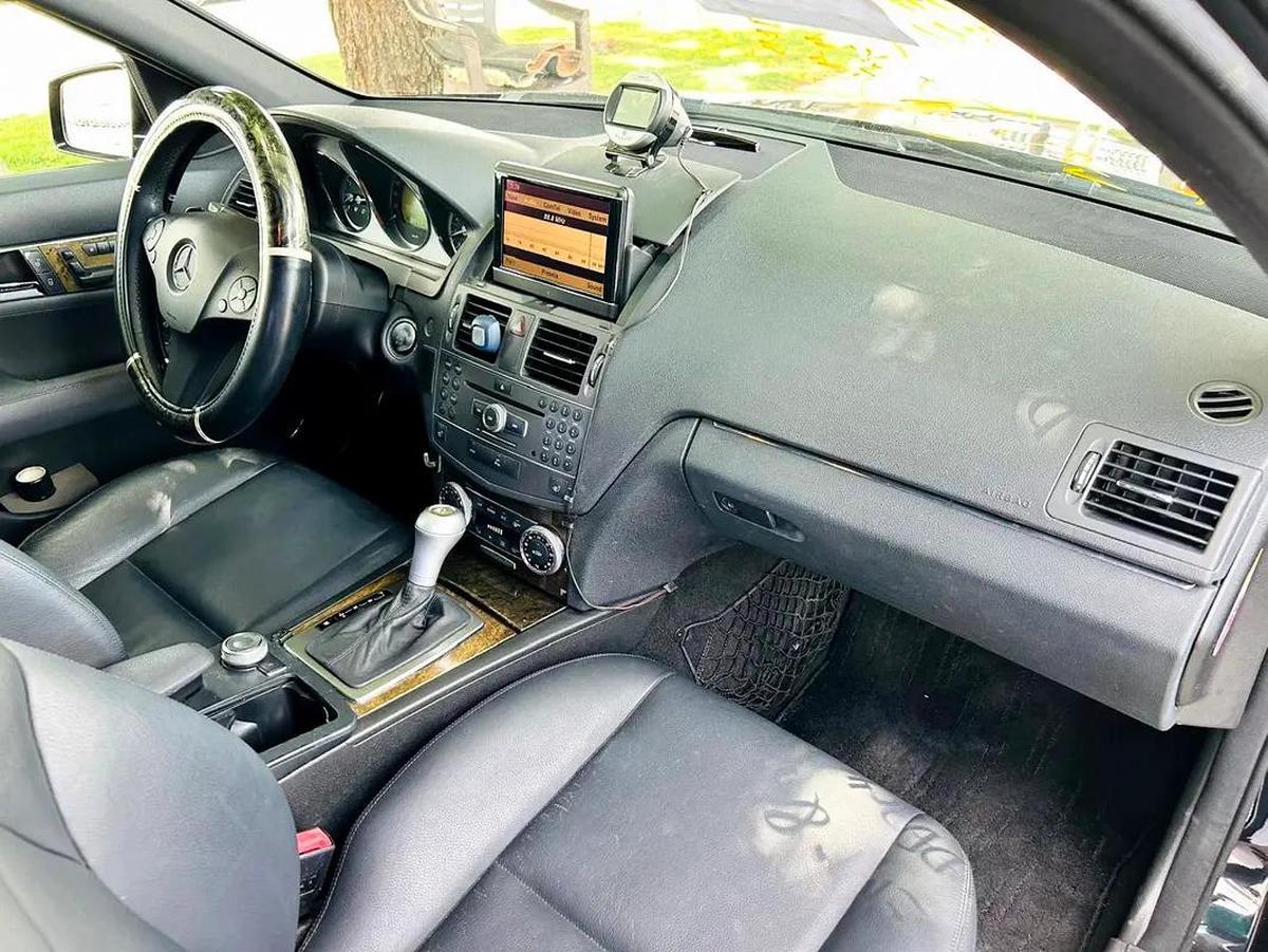 BENZ C300 | 2010 | ONLY | 111271 KM | JAPAN IMPORT | CLEAN TITLE-14-14