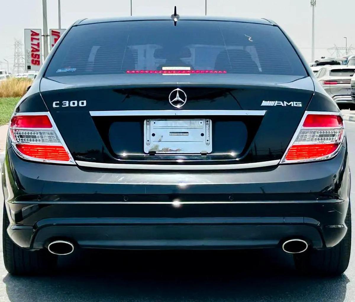 BENZ C300 | 2010 | ONLY | 111271 KM | JAPAN IMPORT | CLEAN TITLE-3-3