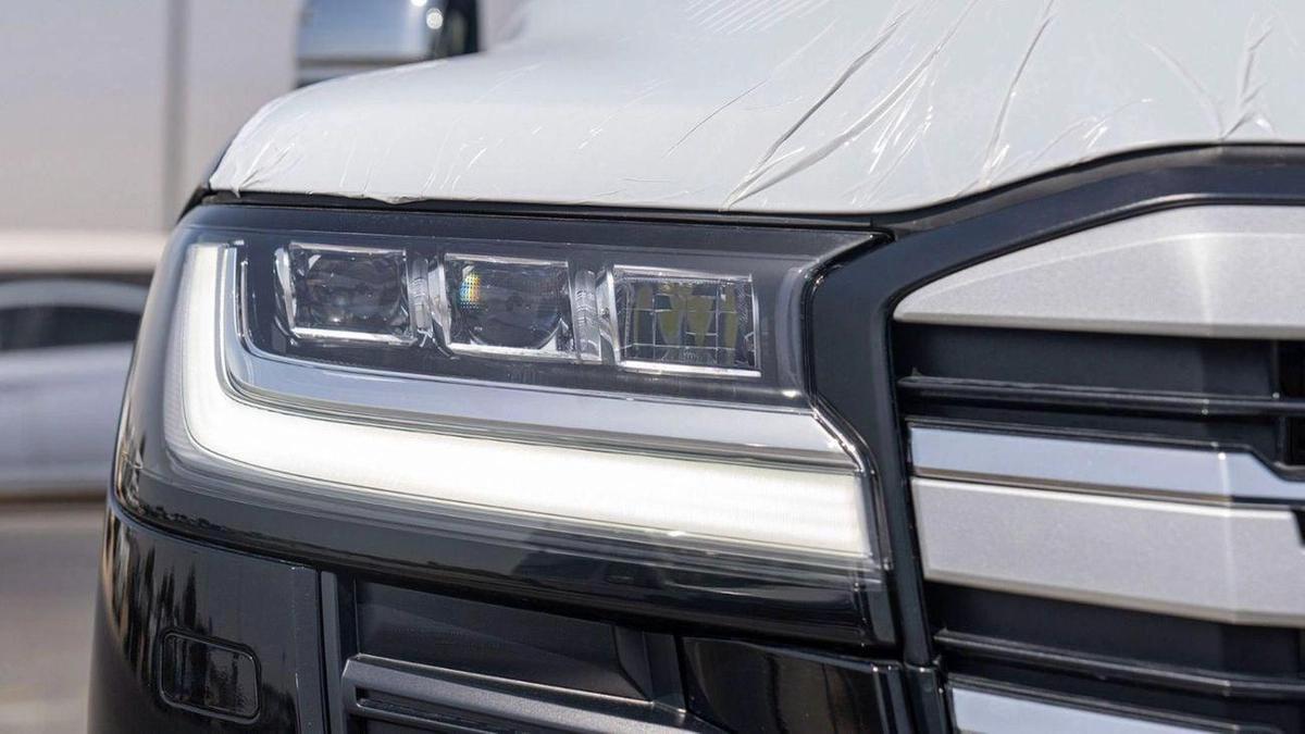 Toyota Land Cruiser VX 3.5L-9-9