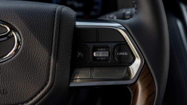 Toyota Land Cruiser VX 3.5L