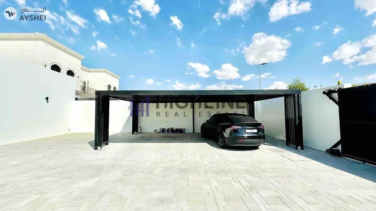 Contemporary Corner Villa Retreat with Swimming Pool-17-17