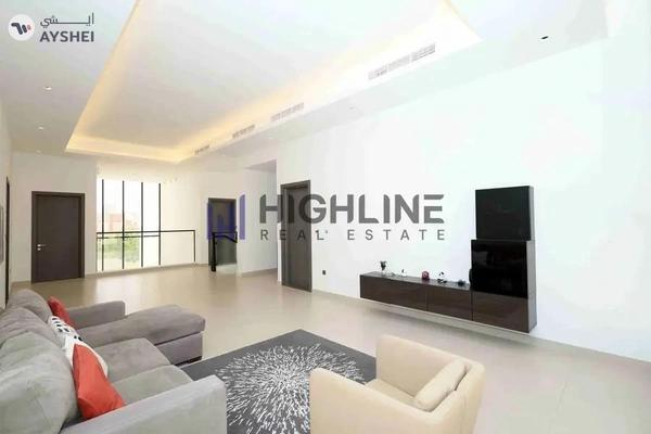 Contemporary Corner Villa Retreat with Swimming Pool