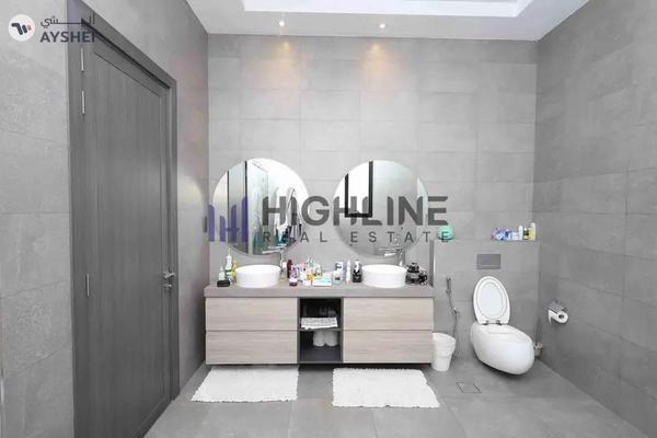 Contemporary Corner Villa Retreat with Swimming Pool