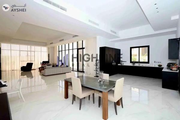 Contemporary Corner Villa Retreat with Swimming Pool