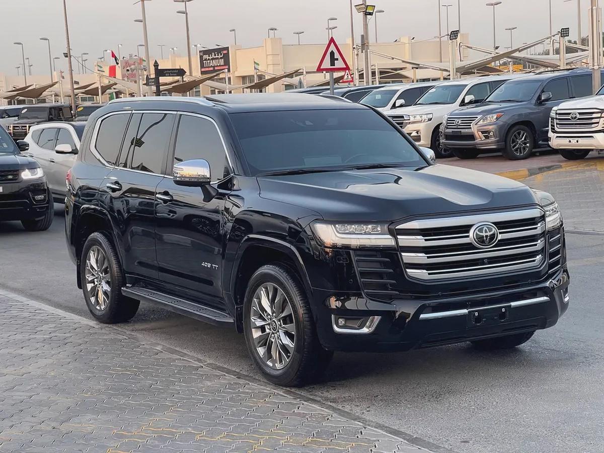 تويوتا لاند كلوزر VXR توين تيربو فل 2023 Toyota Land Cruiser VXR - GCC Specs - Pristine Condition-7-7