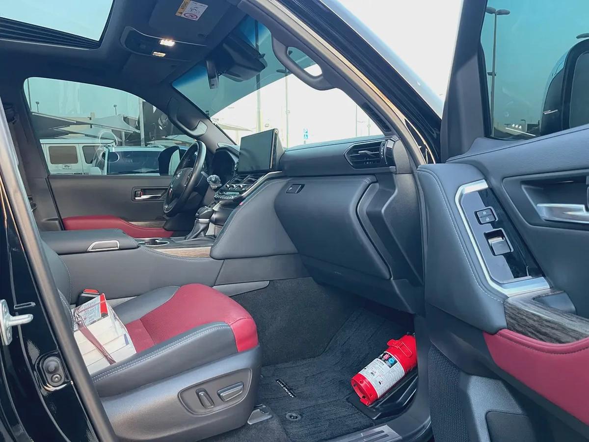 تويوتا لاند كلوزر VXR توين تيربو فل 2023 Toyota Land Cruiser VXR - GCC Specs - Pristine Condition-15-15
