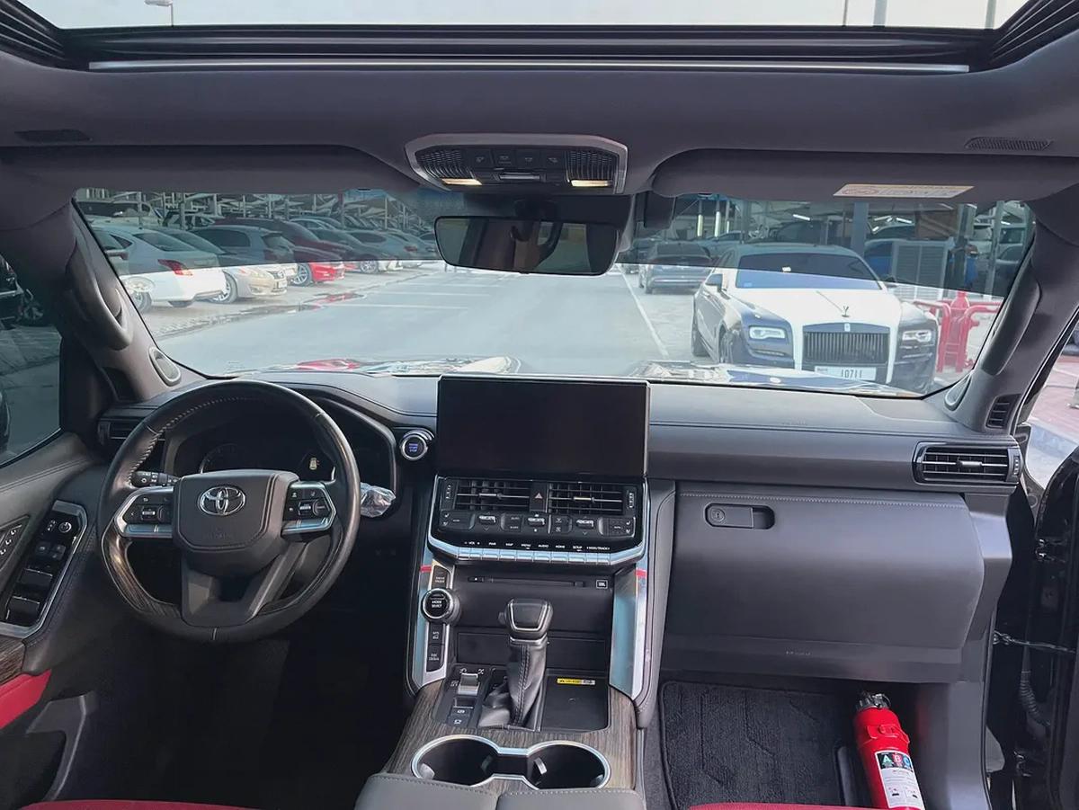 تويوتا لاند كلوزر VXR توين تيربو فل 2023 Toyota Land Cruiser VXR - GCC Specs - Pristine Condition-17-17
