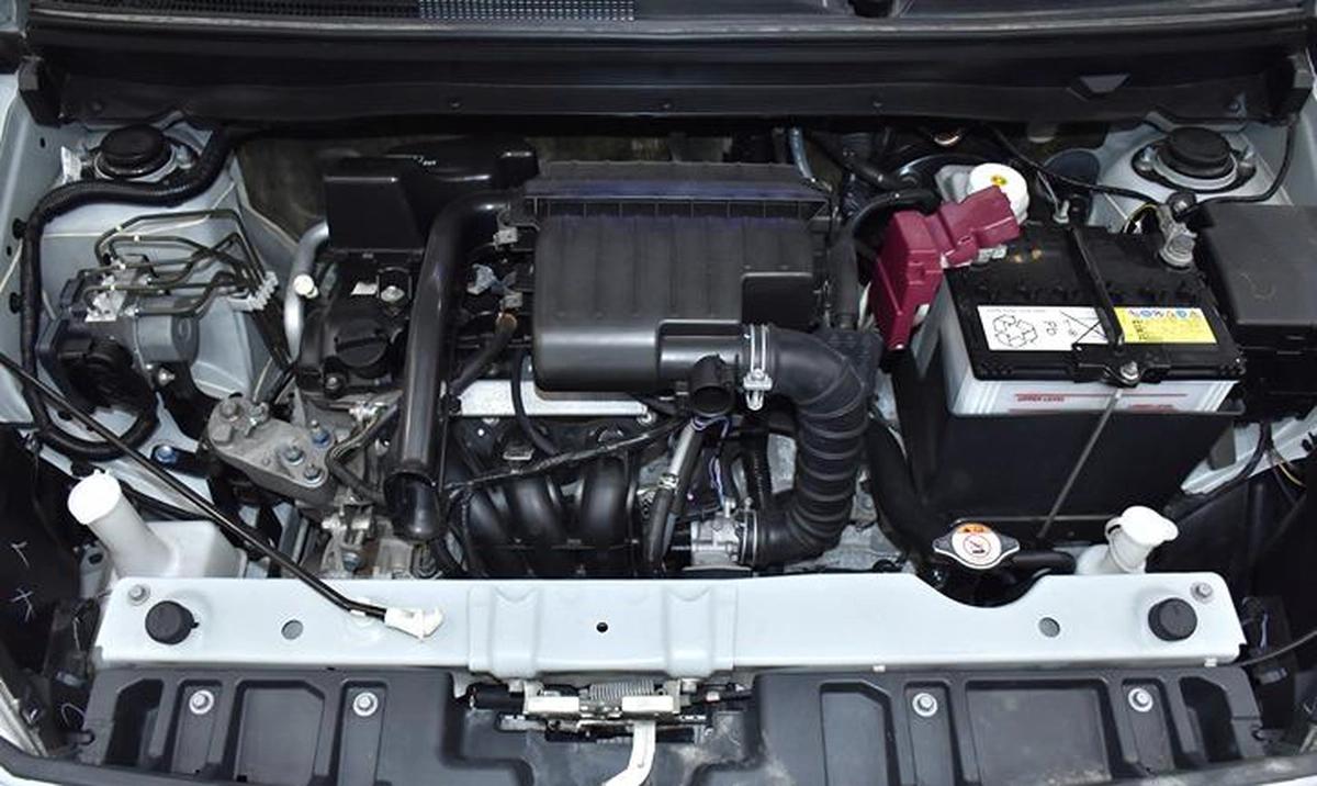 Mitsubishi Attrage ( 2021 Model ) in White Color GCC Specs-2-2