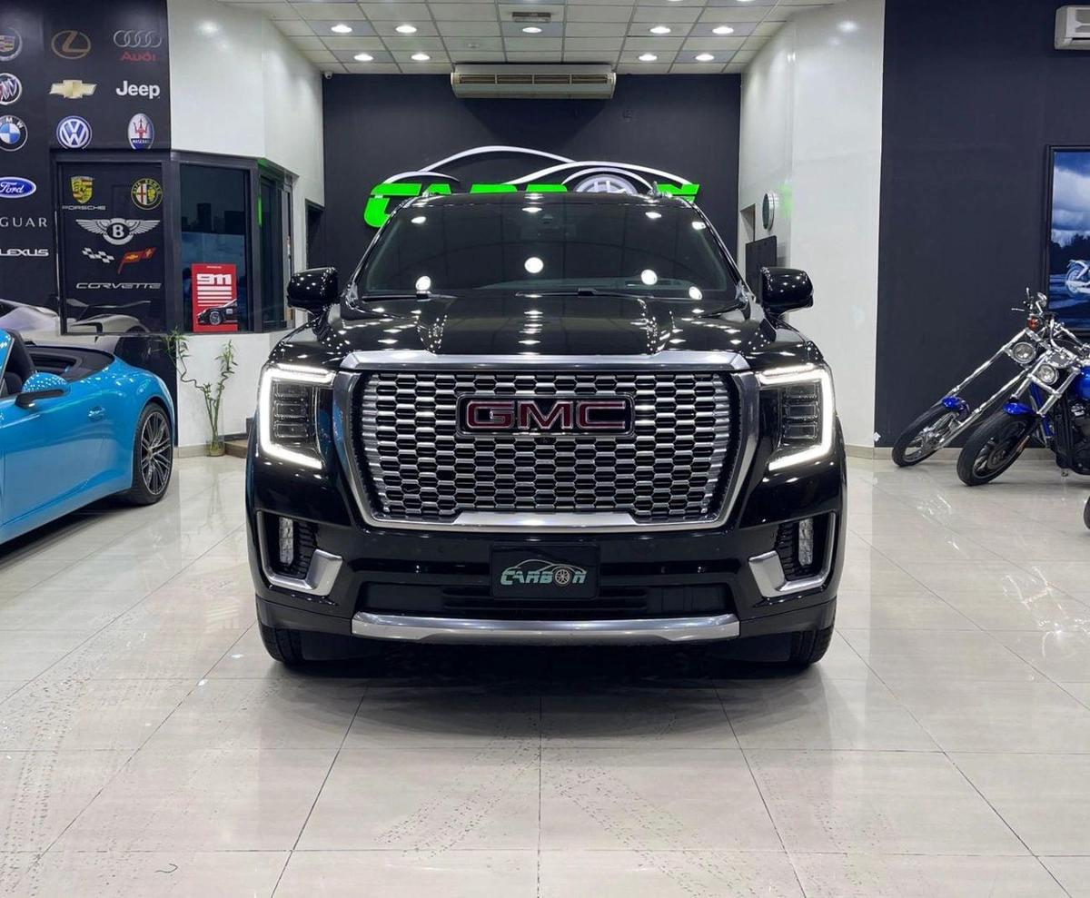 GMC Yukon Denali 6.2L (8 Seater)-2-2