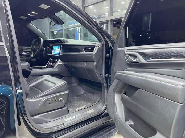 GMC Yukon Denali 6.2L (8 Seater)