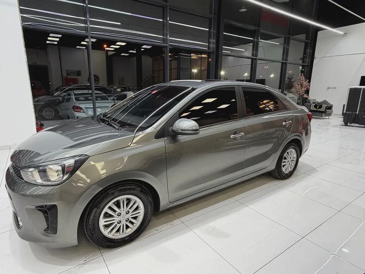 kia Pegas Gcc Full option-1-1