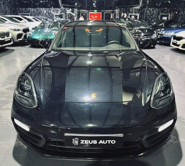 Porsche Panamera 2022 GCC specs for 279,000.00 AED