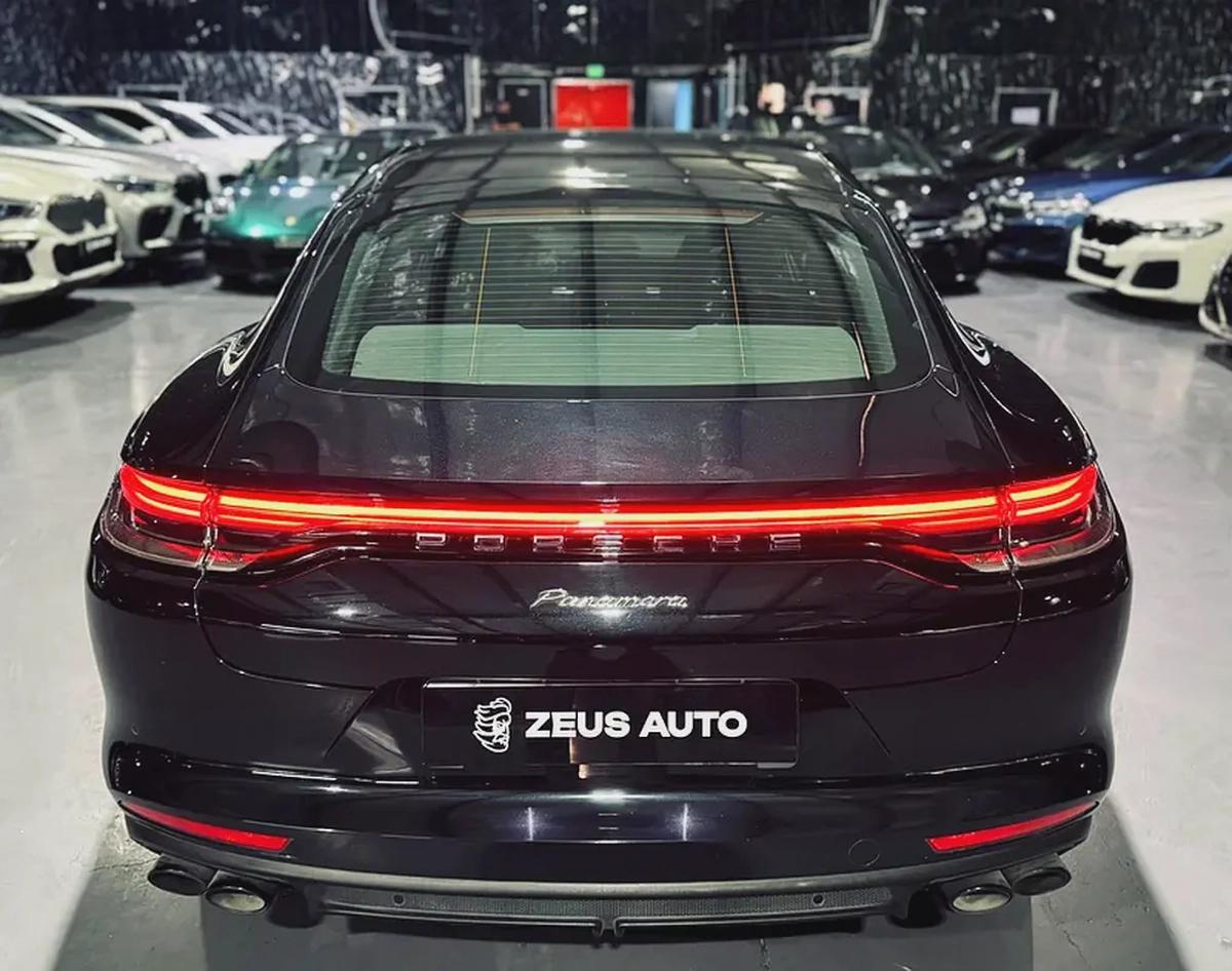Porsche Panamera 2022 GCC specs for 279,000.00 AED-4-4