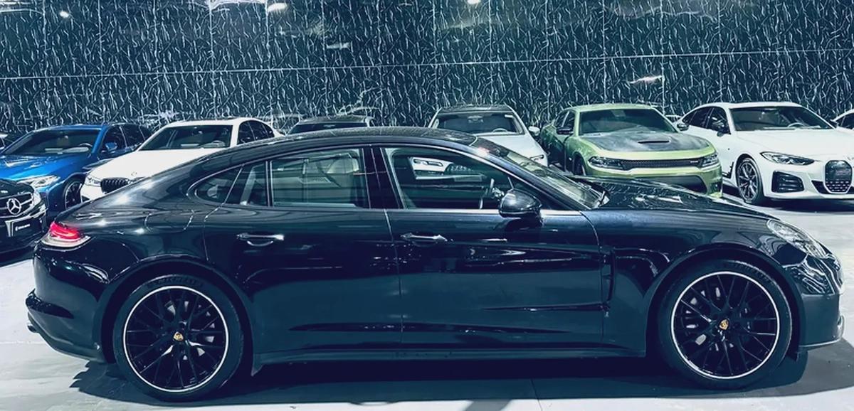 Porsche Panamera 2022 GCC specs for 279,000.00 AED-7-7