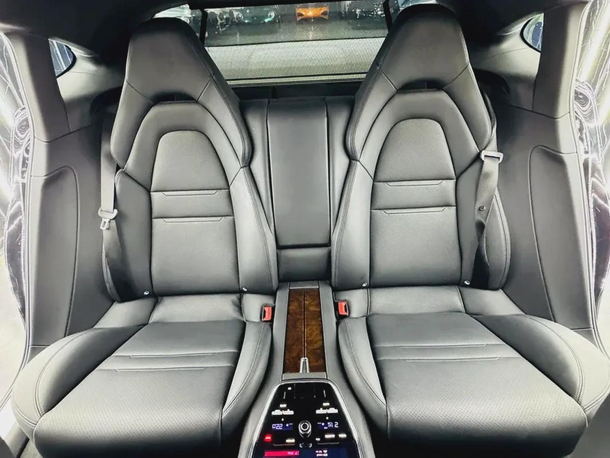 Porsche Panamera 2022 GCC specs for 279,000.00 AED-14-14