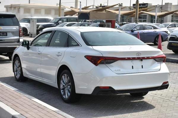 TOYOTA AVALON 2025 | WHITE