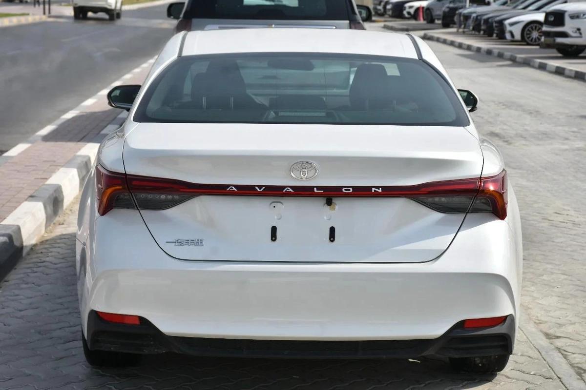 TOYOTA AVALON 2025 | WHITE-13-13