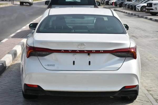 TOYOTA AVALON 2025 | WHITE