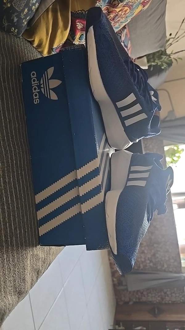 Adidas Originals Men Swift Run 22 Royal Blue White Size 44/ 9.5 /10