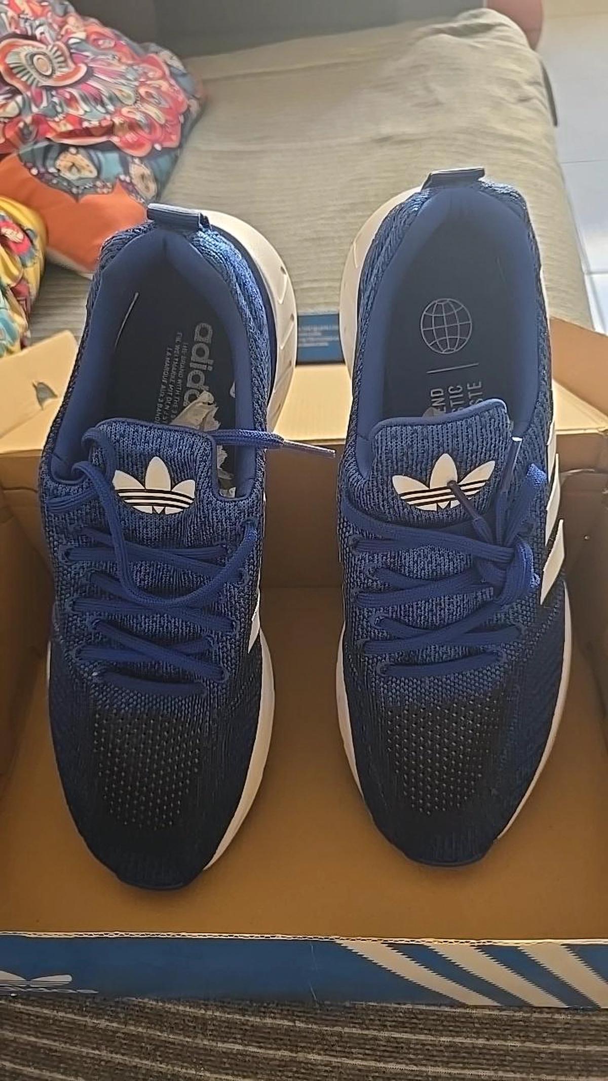 Adidas Originals Men Swift Run 22 Royal Blue White Size 44/ 9.5 /10-0-0