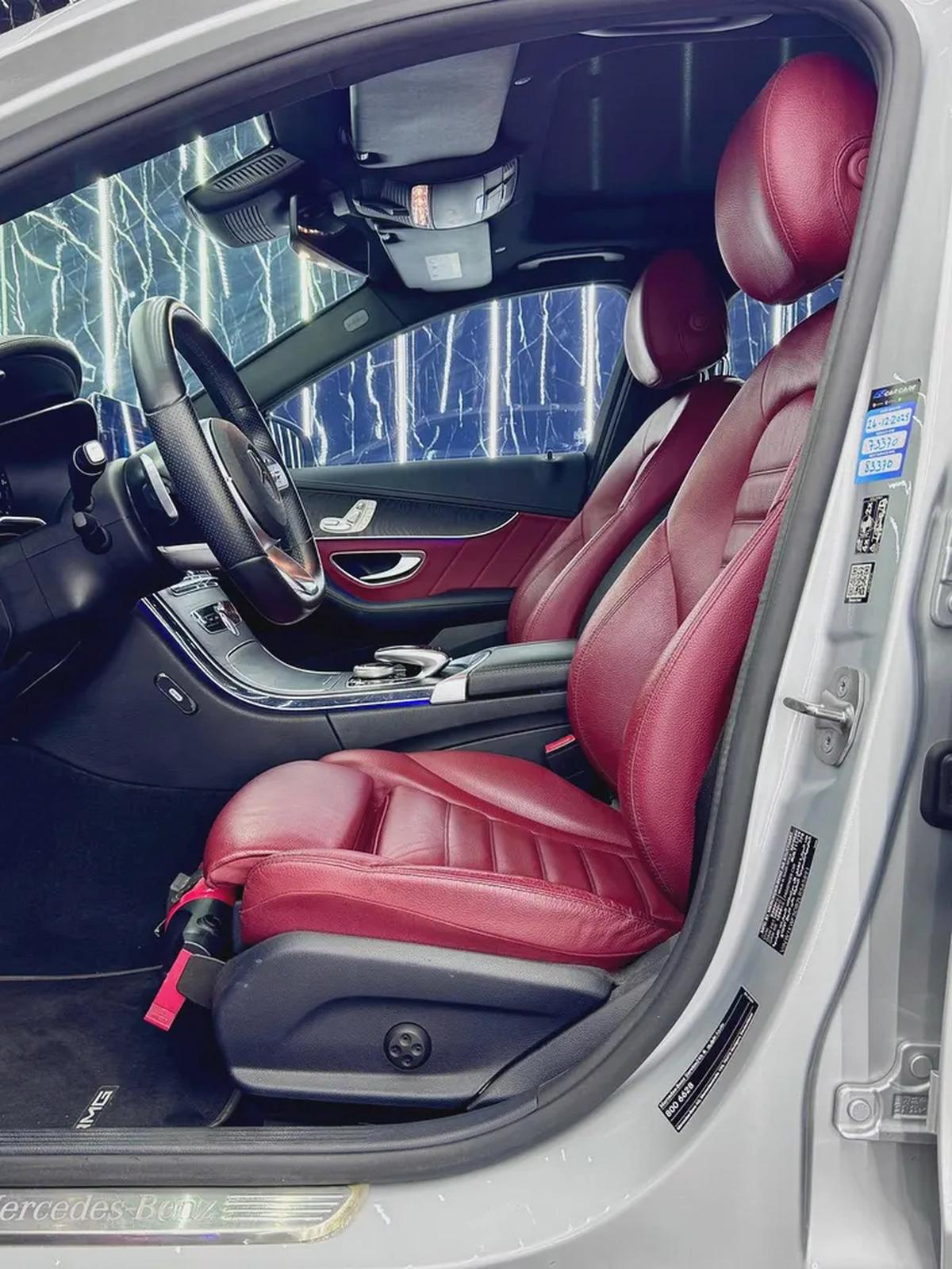 Mercedes-Benz C-Class 300 2020 GCC specs for 110,000.00 AED-8-8