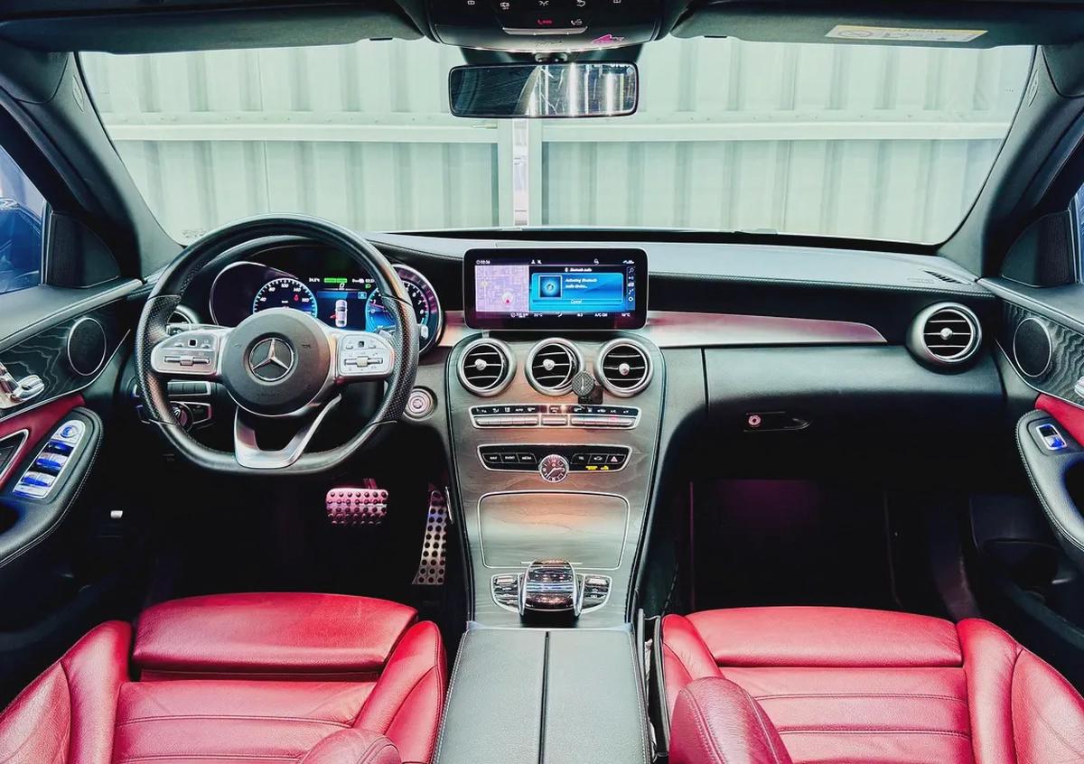 Mercedes-Benz C-Class 300 2020 GCC specs for 110,000.00 AED-12-12