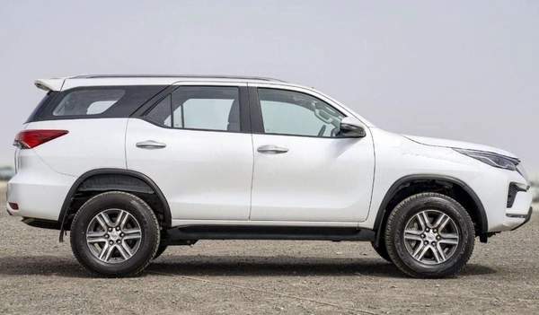 Toyota Fortuner FORTUNER 2.4L DIESEL 2025